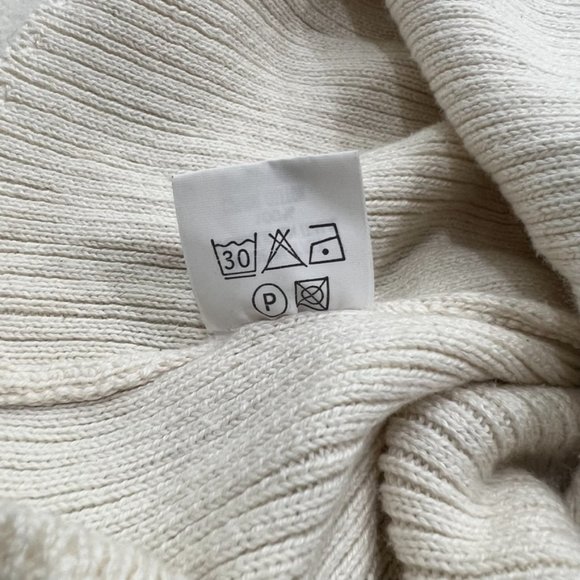 Brandy Melville Cream Cropped Sweater / Pullover - Picture 4 of 4